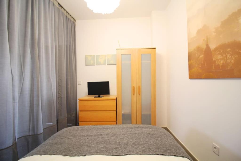 Suite Puerta Osario Con Terraza Seville Exterior photo